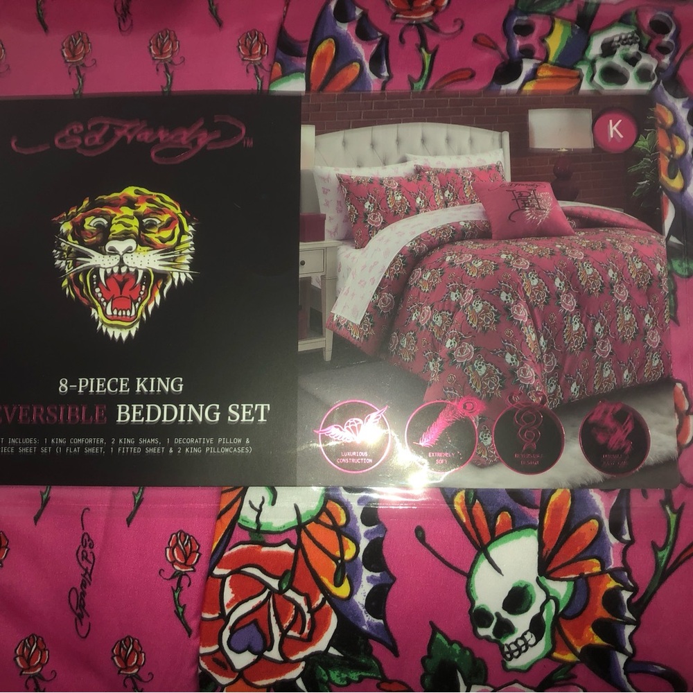🖤 Ed Hardy Pink Floral & Skull King Comforter Set ‼️ 8 pieces